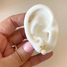 Cargar imagen en el visor de la galería, PIERCING ZIRCONIA 3mm
