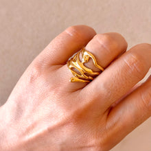 Cargar imagen en el visor de la galería, ANILLO ABSTRACTO

