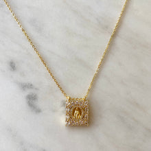 Cargar imagen en el visor de la galería, CADENA RELICARIO VIRGEN
