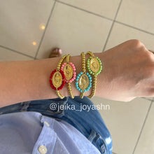Cargar imagen en el visor de la galería, PULSERA VIRGEN MULTICOLOR
